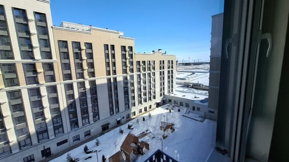 
   Продам 1-комнатную, 38 м², Андрея Голуба ул, 16к1

. Фото 1.