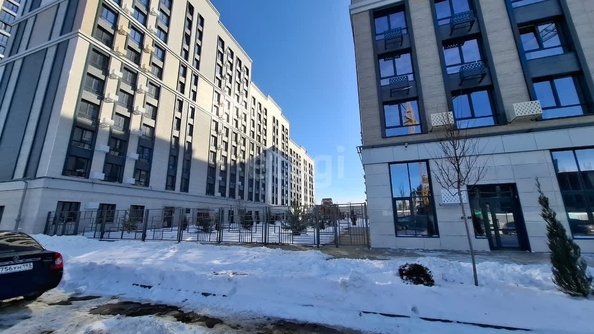 
   Продам 1-комнатную, 38 м², Андрея Голуба ул, 16к1

. Фото 14.