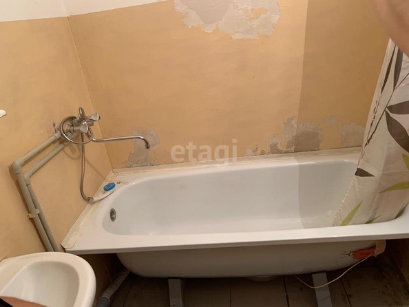 
   Продам 3-комнатную, 71.2 м², Южный обход ул, 12/14

. Фото 6.