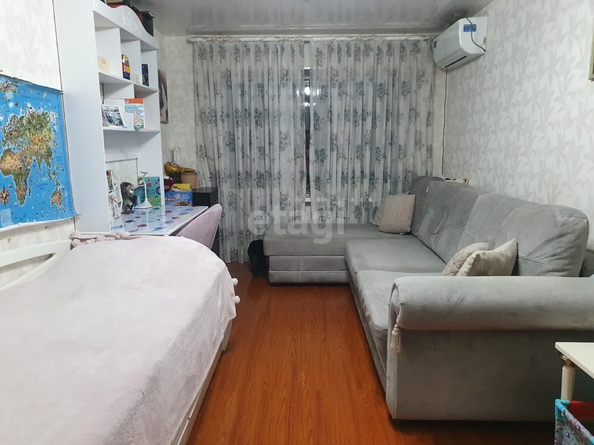 
   Продам 1-комнатную, 45.2 м², Серова ул, 472/4

. Фото 2.