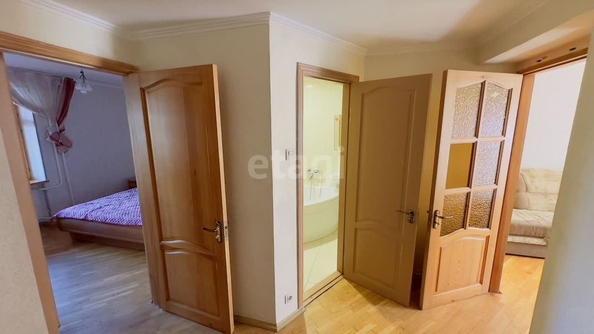 
  Продается 3-комн. квартира, 70 м², Доваторцев ул, д. 49/1
. Фото 8.