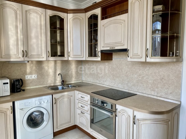 
   Продам 2-комнатную, 58 м², Маяковского ул, 15

. Фото 10.