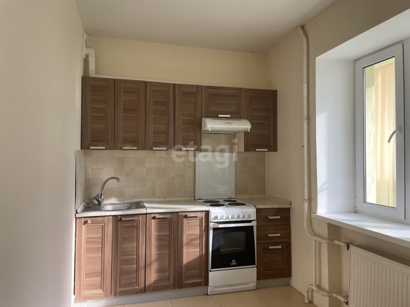 
   Продам 1-комнатную, 35 м², Доваторцев ул, 86/1

. Фото 1.