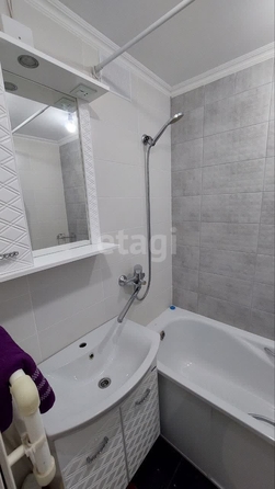 
   Продам 3-комнатную, 64.8 м², Доваторцев ул, 59/1

. Фото 18.