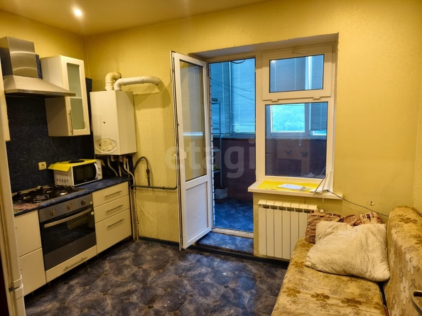 
  Продается 1-комн. квартира, 35.9 м², Родосская ул, д. 11
. Фото 2.