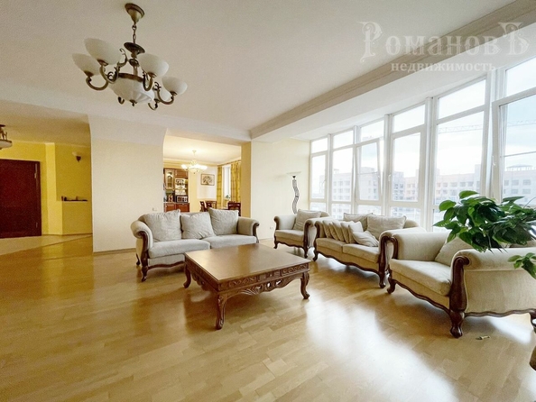 
  Продается 4-комн. квартира, 178.4 м², Мира ул, д. 282/2
. Фото 9.