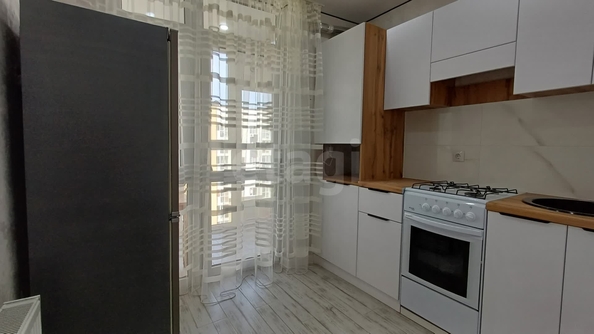
  Продается 1-комн. квартира, 30.8 м², Прекрасная ул, д. 19
. Фото 2.