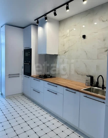 
  Сдается 1-комн. квартира, 42 м², Российский пр-кт, д. 13к2
. Фото 7.