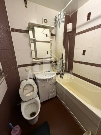 
  Продается 1-комн. квартира, 30 м², Героев Медиков ул
. Фото 8.