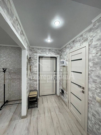 
  Продается 1-комн. квартира, 43 м², Булгакова ул
. Фото 2.
