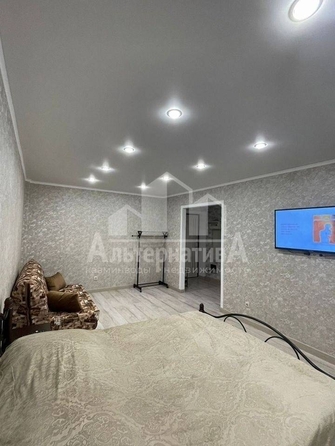 
  Продается 1-комн. квартира, 43 м², Булгакова ул
. Фото 3.
