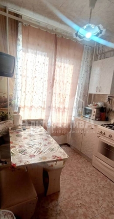 
  Продается 2-комн. квартира, 43 м², Крутая дорога ул
. Фото 2.