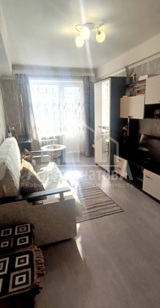 
  Продается 2-комн. квартира, 43 м², Крутая дорога ул
. Фото 3.