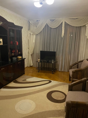 
  Сдается 1-комн. квартира, 35 м², Новороссийская ул, д. 24
. Фото 3.