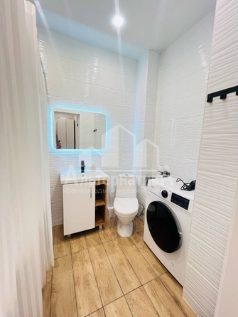 
  Продается 1-комн. квартира, 23 м², Кленовая роща ул
. Фото 6.