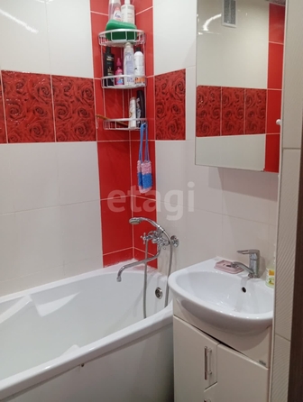 
  Продается 2-комн. квартира, 43.3 м², Любимая ул, д. 9
. Фото 6.