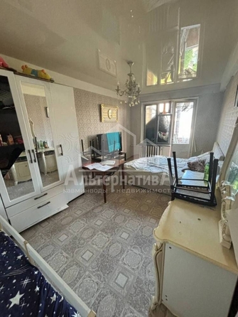 
  Продается 2-комн. квартира, 44 м², Андрея Губина ул
. Фото 2.