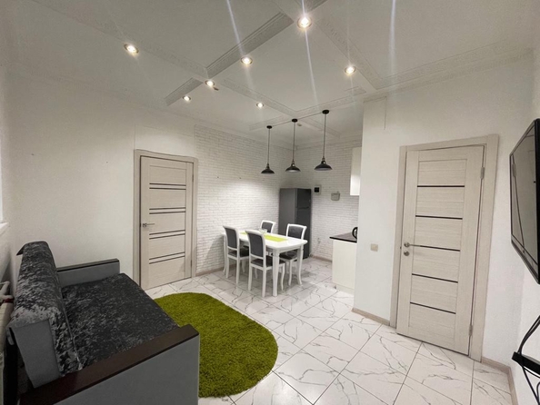 
  Сдается 1-комн. квартира, 35 м², Нежнова ул, д. 21
. Фото 1.