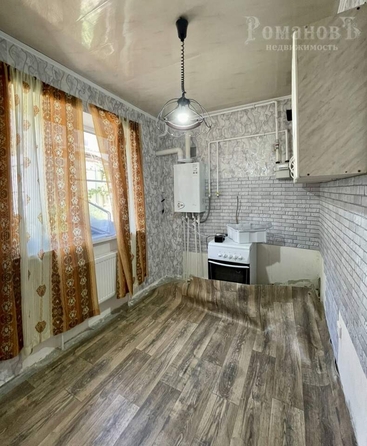 
  Продается 1-комнатный апартамент, 39 м², Октябрьская ул, д. 233/10
. Фото 3.