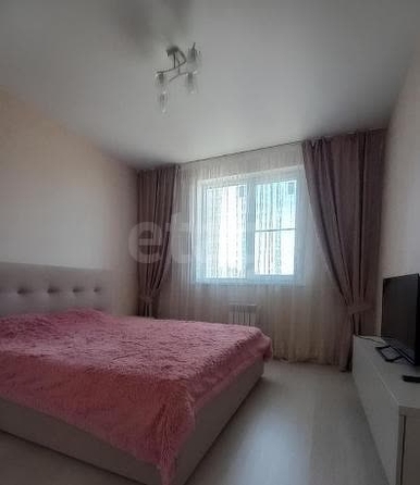 
  Сдается 1-комн. квартира, 35 м², Тюльпановая ул, д. 12
. Фото 1.