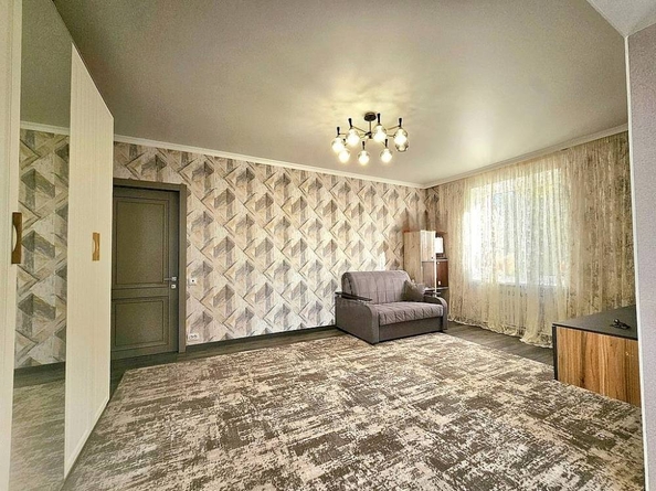 
  Продается 2-комн. квартира, 49 м², Крутая дорога ул
. Фото 13.