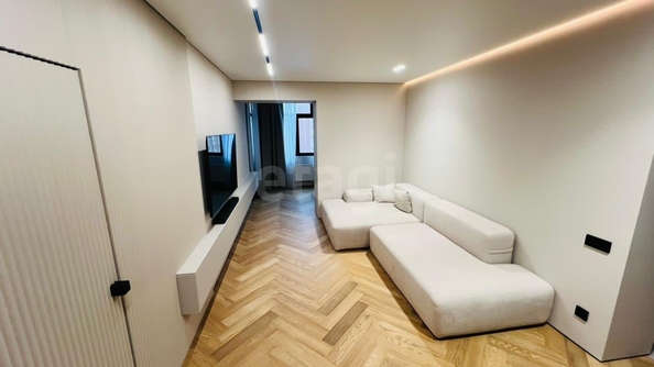 
  Продается 3-комн. квартира, 110.4 м², Восточный пер, д. 8
. Фото 1.