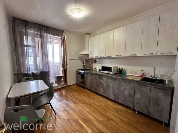 
  Продается 1-комн. квартира, 45 м², Чехова ул, д. 108
. Фото 2.