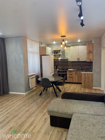 
  Продается 2-комн. квартира, 70 м², Рогожникова ул, д. 17
. Фото 6.