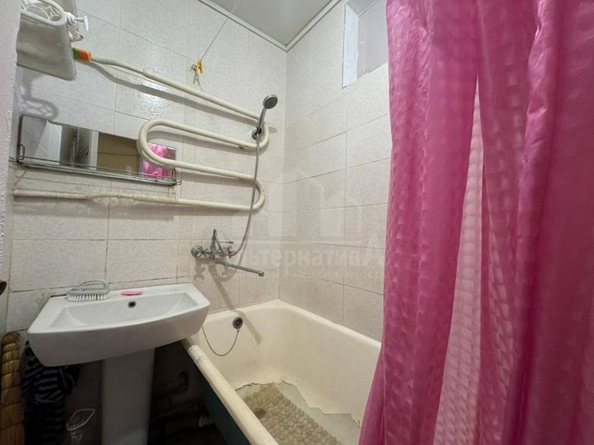 
  Продается 2-комн. квартира, 40 м², Островского ул
. Фото 8.