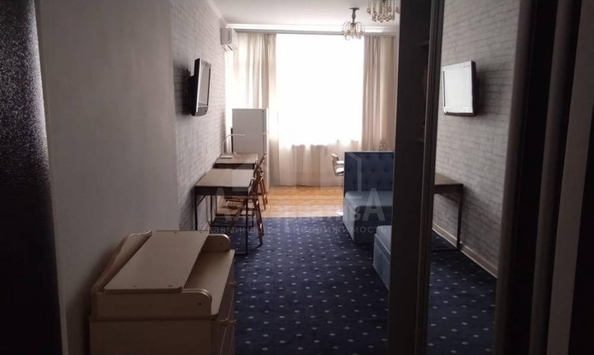 
  Продается 1-комн. квартира, 33 м², Юлиуса Фучика ул
. Фото 1.