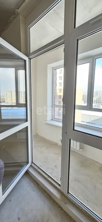 
  Продается 2-комн. квартира, 61 м², Николая Голодникова ул, д. 7к1
. Фото 8.