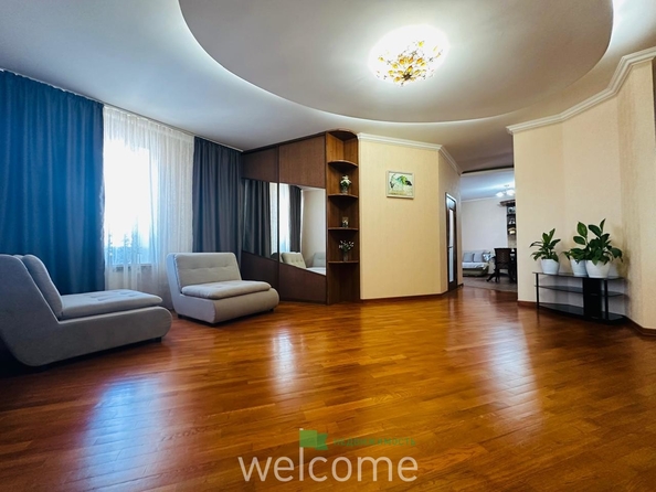 
  Продается 4-комн. квартира, 105 м², Восточный пер, д. 2
. Фото 2.