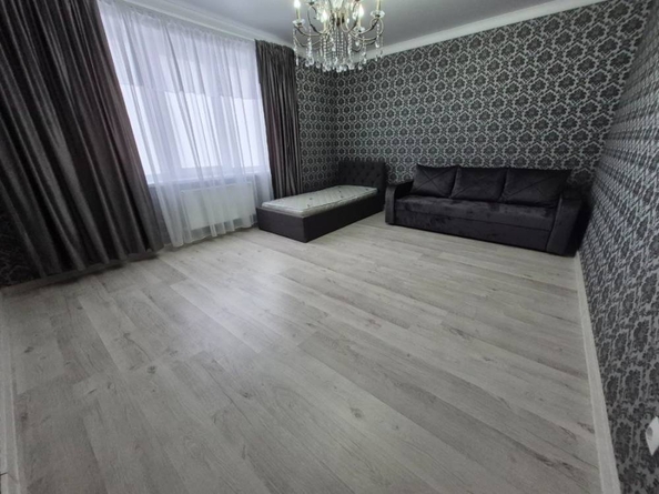 
  Продается 1-комн. квартира 50.4 м². Фото 1.