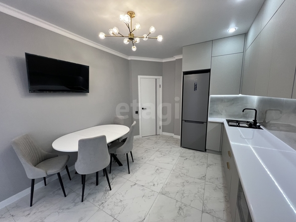 
  Продается 2-комн. квартира 64 м², в ЖК Кварталы 17/77, литер 19.4. Фото 6.