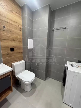 
  Продается 2-комн. квартира 65 м². Фото 9.