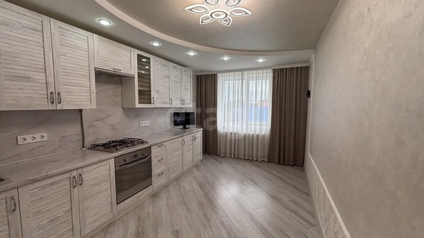 
  Продается 2-комн. квартира 65 м². Фото 1.