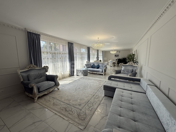 
  Продается дом 675 м². Фото 1.