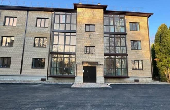 
   Продам 2-комнатную, 59 м², Никонова ул, 48/1

. Фото 2.