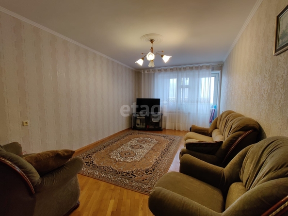 
   Продам 2-комнатную, 59.5 м², Пирогова ул, 42/2

. Фото 3.