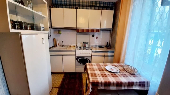 
   Продам 2-комнатную, 43.9 м², 50 лет ВЛКСМ ул, 25/7

. Фото 5.