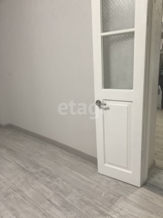 
   Продам 3-комнатную, 63.8 м², Артема ул, 15

. Фото 4.