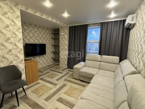 
   Продам 5-комнатную, 184 м², 45 Параллель ул, 2

. Фото 21.