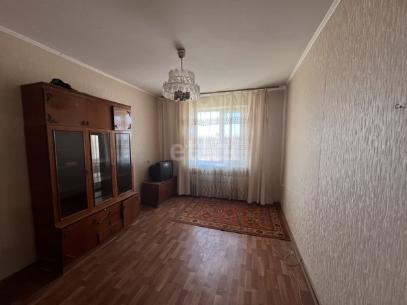 
   Продам 3-комнатную, 67.9 м², Серова ул, 480

. Фото 5.