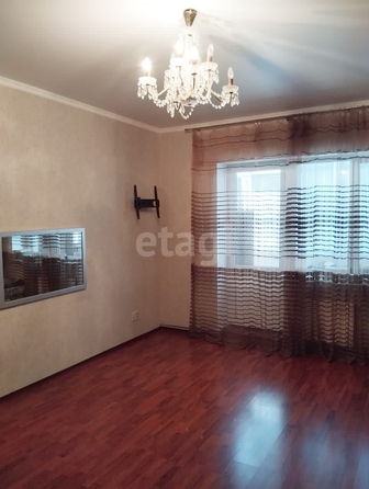 
   Продам 3-комнатную, 120 м², Л.Толстого ул, 121а

. Фото 16.