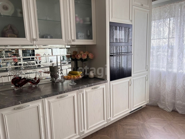 
   Продам 4-комнатную, 140 м², Мира ул, 285

. Фото 12.