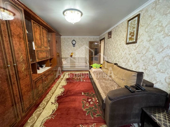 
  Продается 2-комн. квартира, 57 м², Кирова ул
. Фото 4.