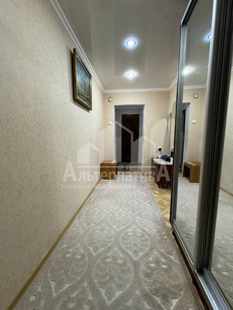 
  Продается 2-комн. квартира, 57 м², Кирова ул
. Фото 7.