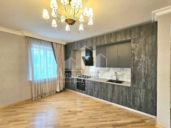
  Продается 3-комн. квартира, 96.4 м², Замковая ул
. Фото 7.