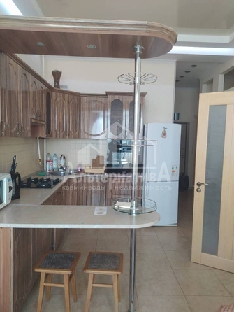 
  Продается 2-комн. квартира, 43 м², Красивая ул
. Фото 1.