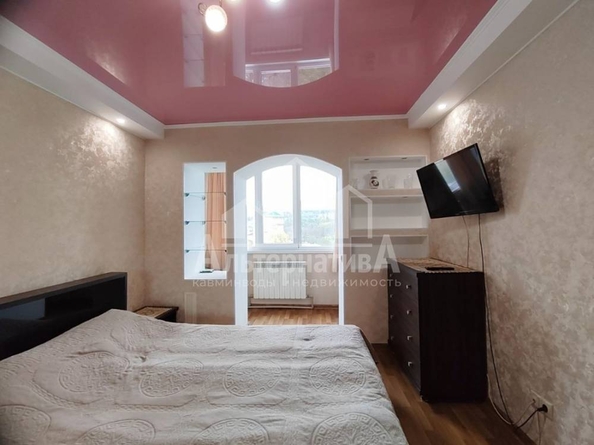 
  Продается 2-комн. квартира, 52 м², Широкая ул
. Фото 5.